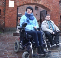 Экскурсия без преград. Девушка в инвалидном кресле стала гидом