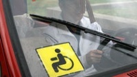 Знак «Инвалид» на автомобиле теперь необходимо подтверждать справкой