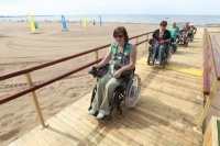 В Петербурге открылся пляж для инвалидов