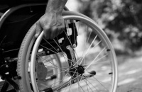 Молдова. 60 процентам инвалидов и так не хватает на еду, а с 1 апреля пенсии по инвалидности станут еще меньше