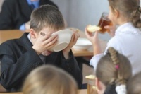 В севастопольских школах детей-инвалидов обделили бесплатным питанием