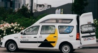 «Яндекс.Такси» тестирует автомобили для колясочников. «Инвалиды уже строчат жалобы» на новый сервис