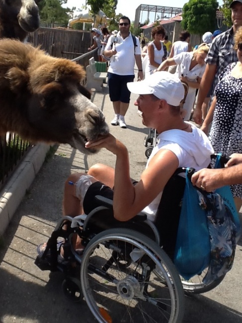 Иногда помощь нужна каждому из нас.
