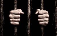 Беларусь. Инвалид-колясочник за разбитое стекло локомотива проведет год в колонии