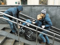 Можно ли попасть в ночной клуб на кресле-каталке