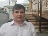 Инвалид-колясочник пожаловался на замминистра культуры и дешевый подъемник. «На нем можно свернуть шею!»