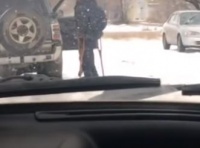В Алтайском крае ГУВД проверяет информацию об применении насилия полицейскими к мужчине на костылях