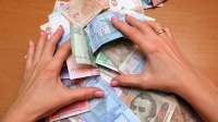Украинка держала 36-летнего сына на цепи ради его пенсии