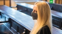Словенка отрезала себе руку циркулярной пилой ради миллиона евро