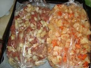 Мясо на луковой подушке